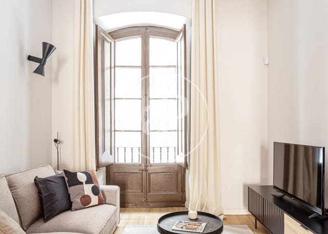 2 slaapkamer Appartement te huur in El Barri Gòtic, Barcelona stad - € 3.250 (Ref: 8880078)