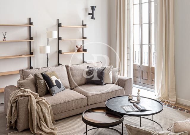 2 sovrum Lägenhet att hyra i El Barri Gòtic, Barcelona stad - 4 650 € (Ref: 8880080)