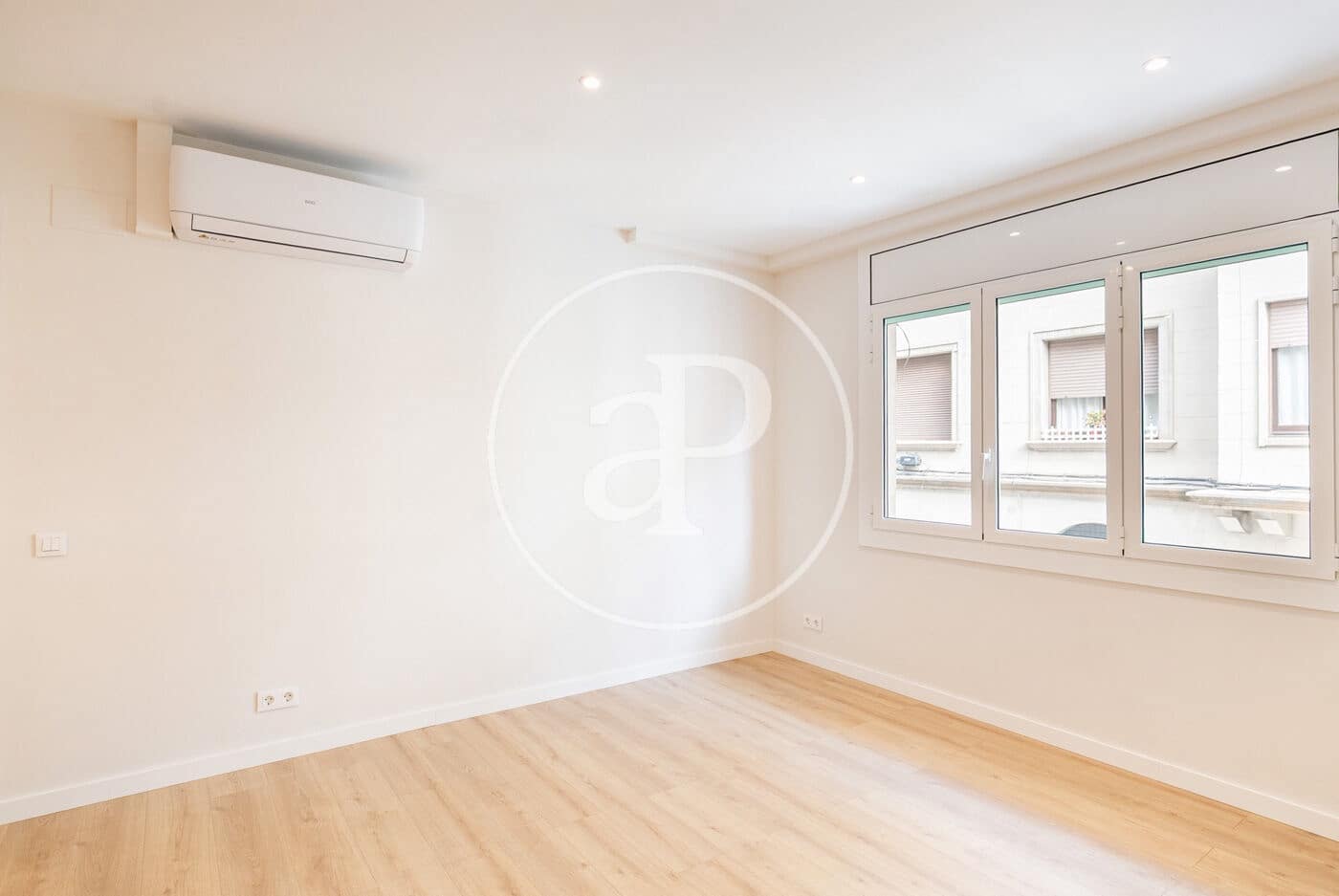 4 makuuhuone Huoneisto myytävänä paikassa Barcelona kaupunki - 659 000 € (Ref: 8884308)