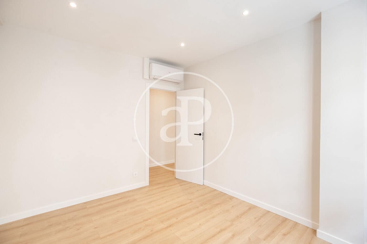 4 makuuhuone Huoneisto myytävänä paikassa Barcelona kaupunki - 659 000 € (Ref: 8884308)