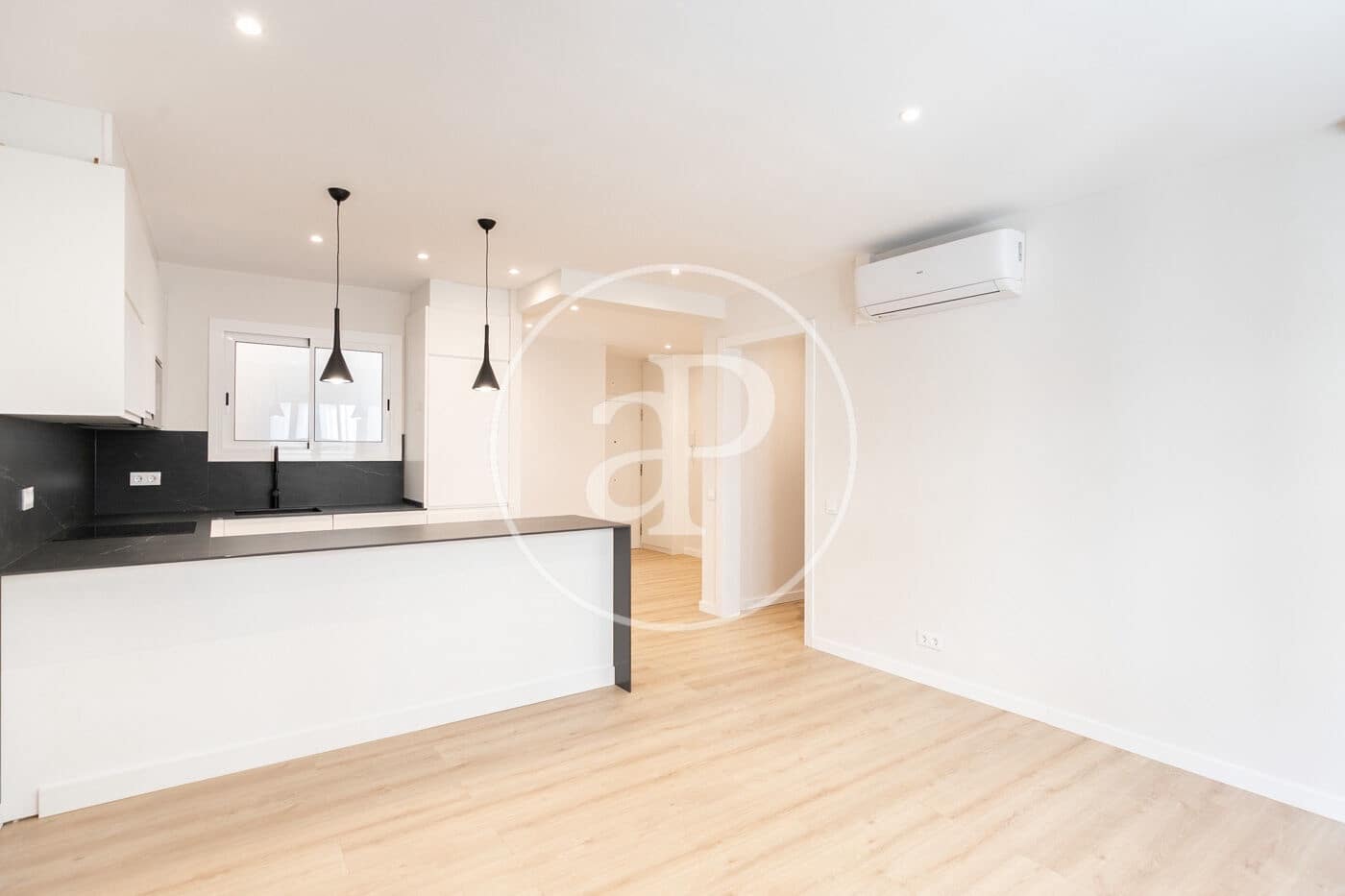 4 makuuhuone Huoneisto myytävänä paikassa Barcelona kaupunki - 659 000 € (Ref: 8884308)