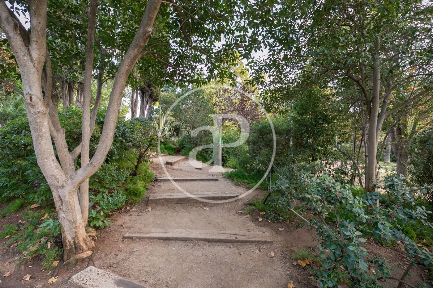 Terreno Não Urbanizado para venda em Barcelona cidade - 650 000 € (Ref: 8884311)