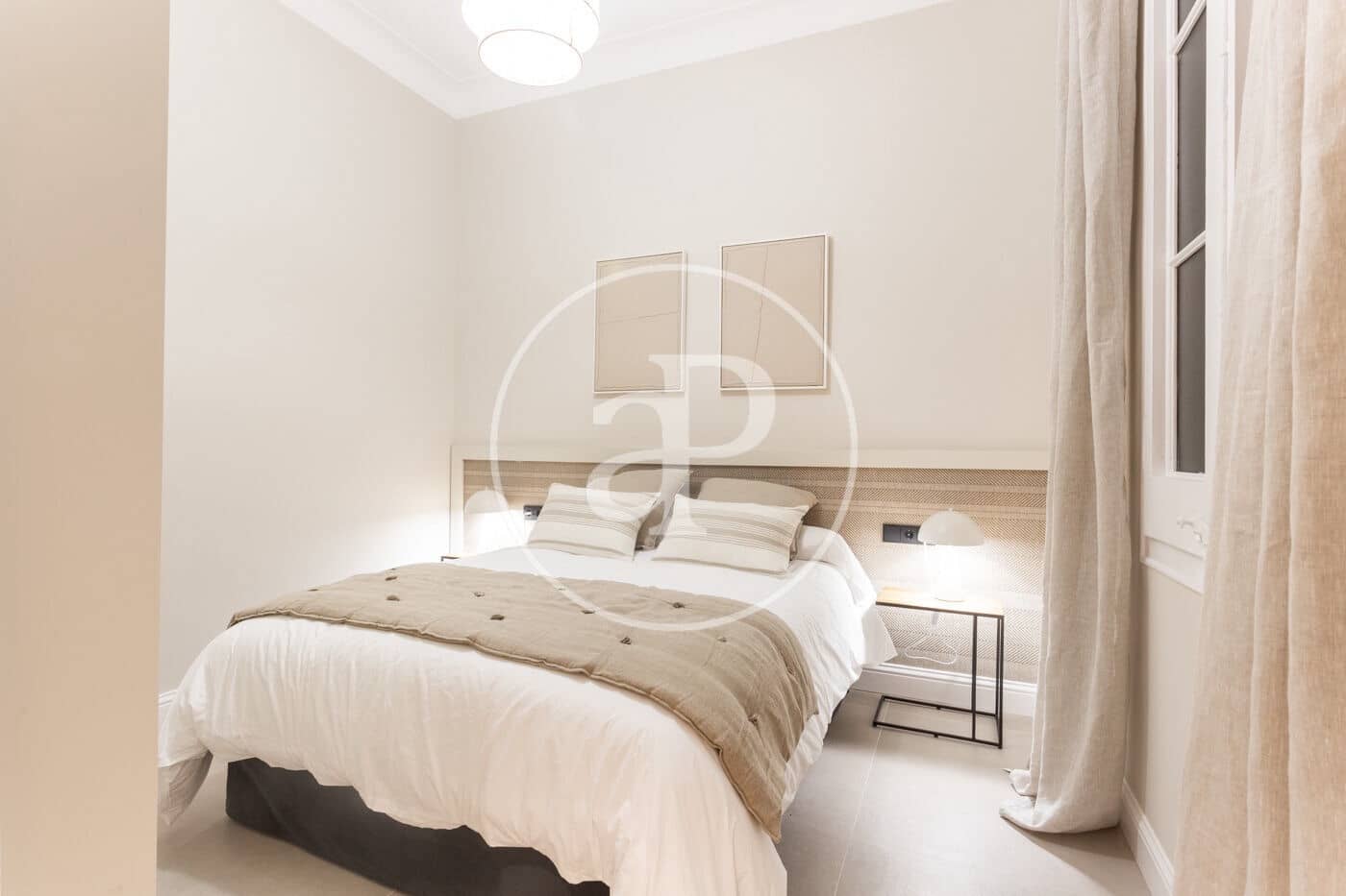 4 quarto Apartamento para arrendar em Barcelona cidade - 7 835 € (Ref: 8886231)