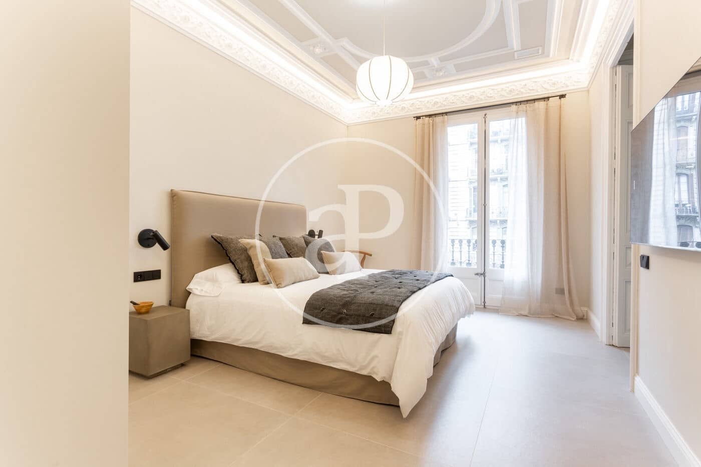 4 quarto Apartamento para arrendar em Barcelona cidade - 7 835 € (Ref: 8886231)