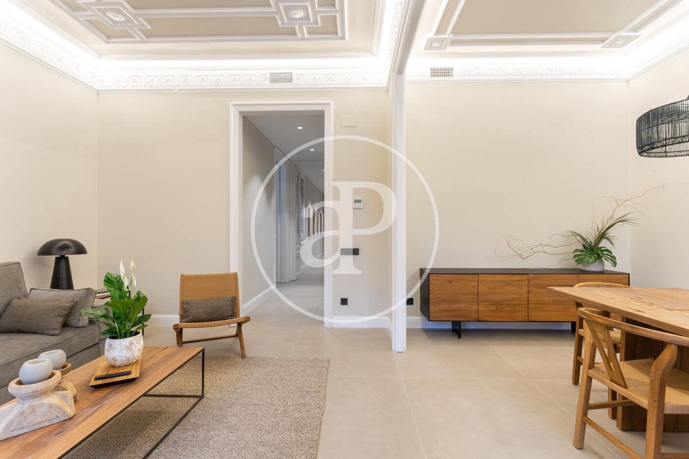 4 quarto Apartamento para arrendar em Barcelona cidade - 7 835 € (Ref: 8886231)