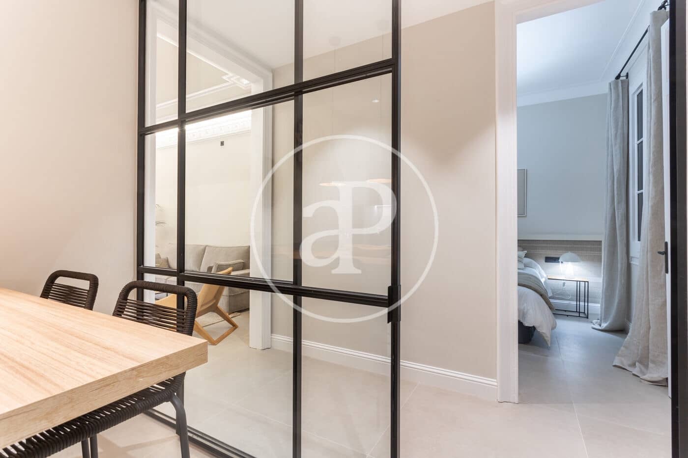 4 quarto Apartamento para arrendar em Barcelona cidade - 7 835 € (Ref: 8886231)