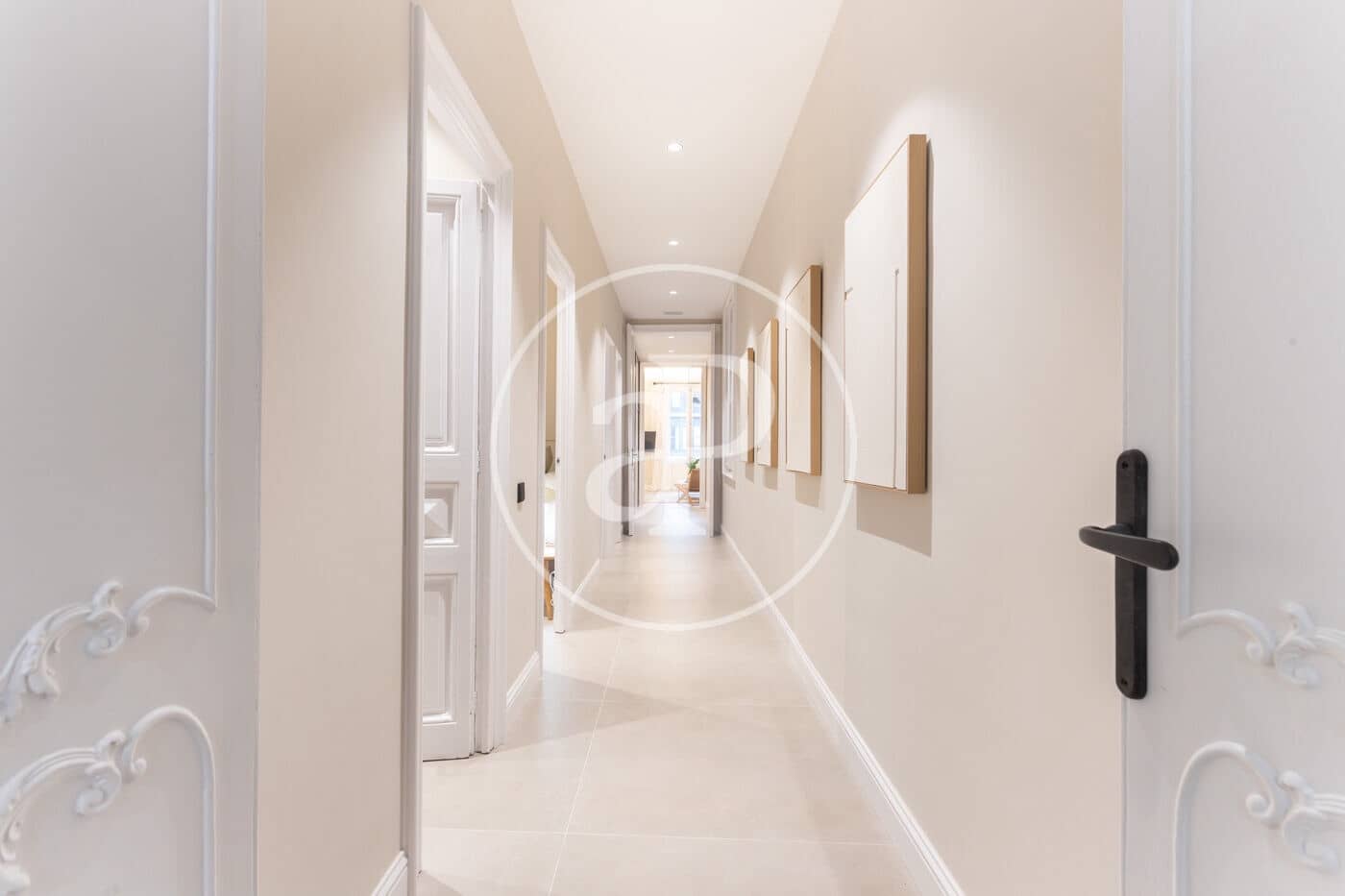 4 quarto Apartamento para arrendar em Barcelona cidade - 7 835 € (Ref: 8886231)