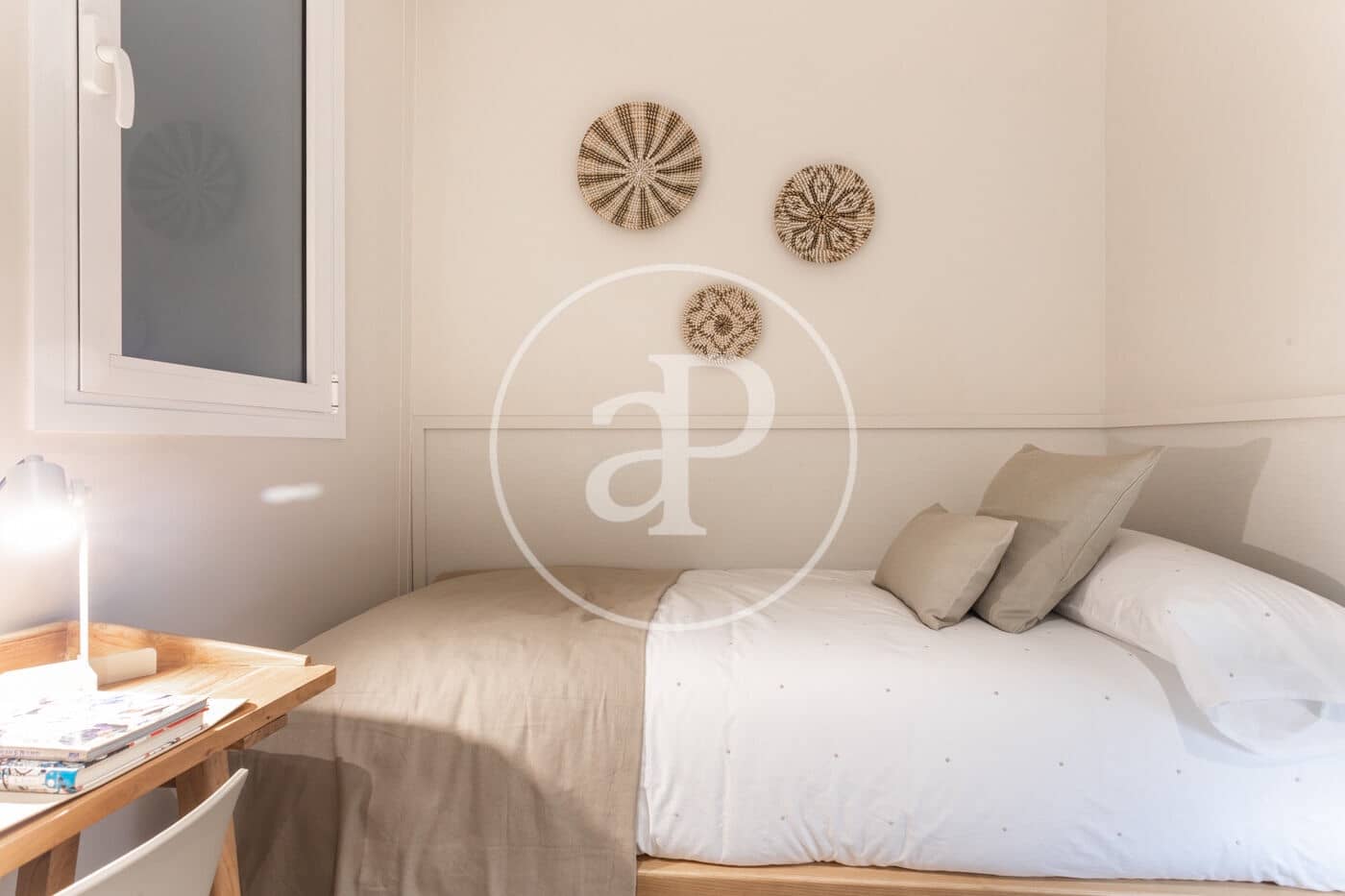4 quarto Apartamento para arrendar em Barcelona cidade - 7 835 € (Ref: 8886231)