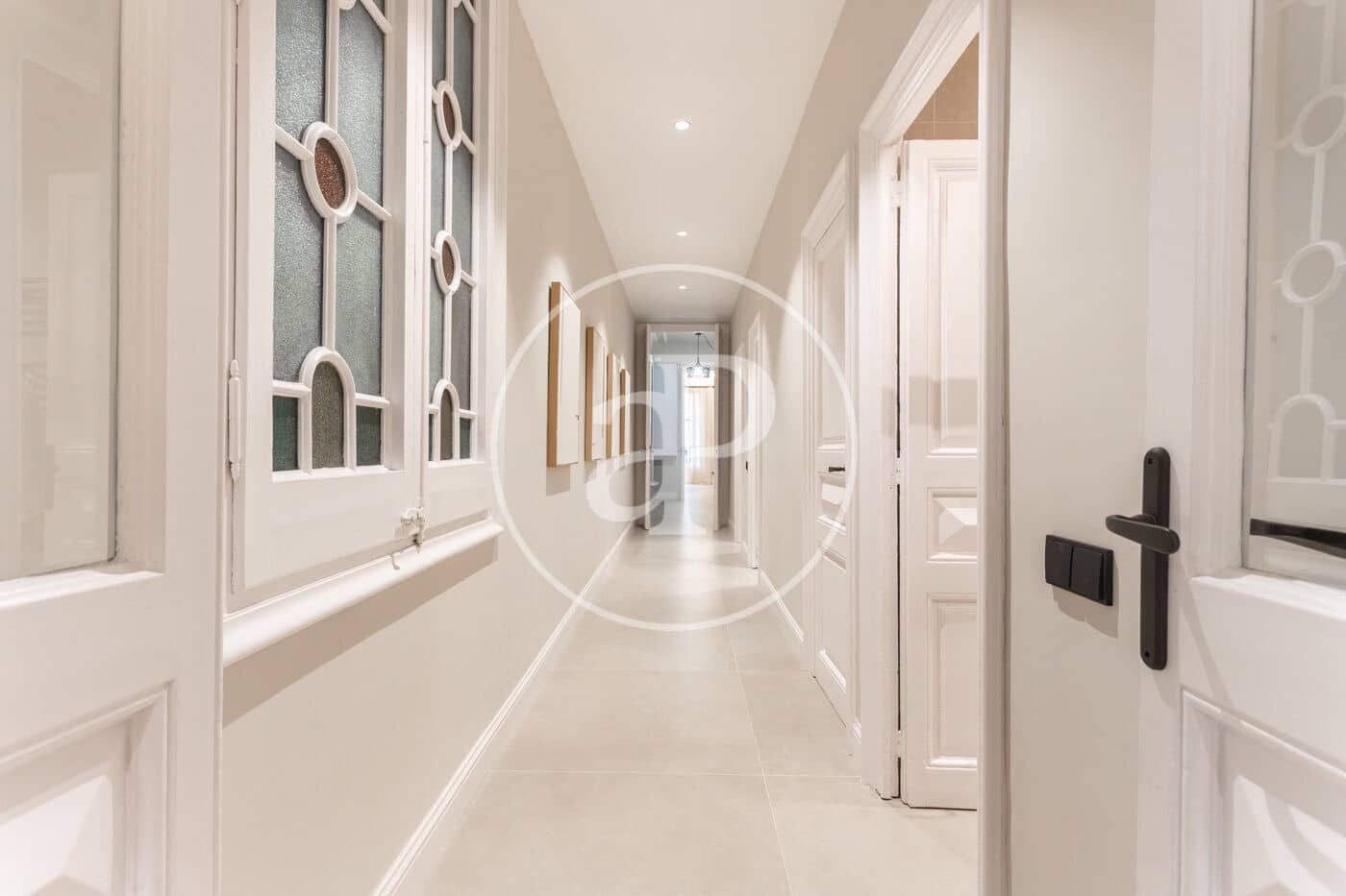 4 quarto Apartamento para arrendar em Barcelona cidade - 7 835 € (Ref: 8886231)