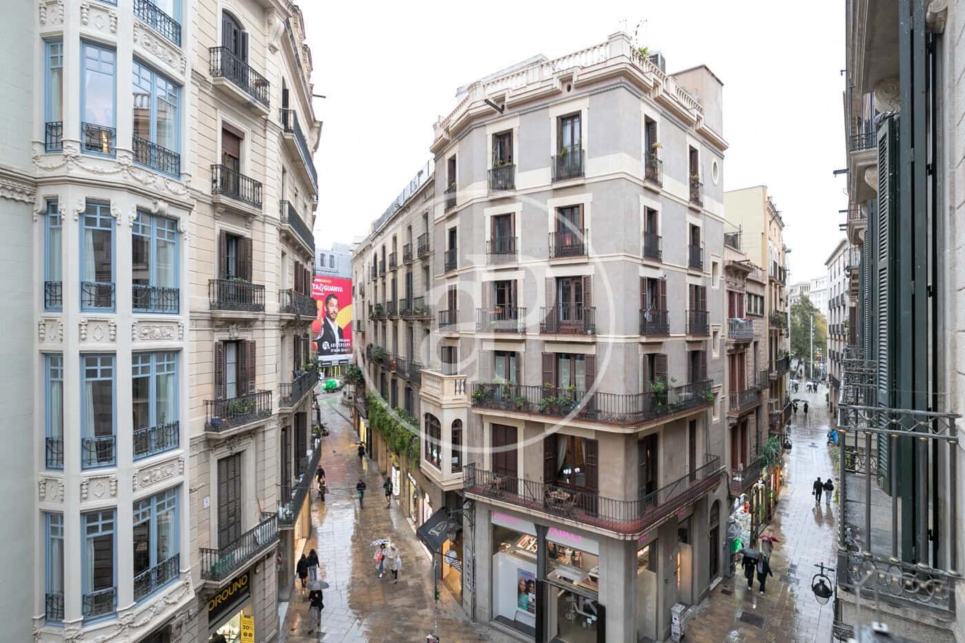 3 slaapkamer Appartement te huur in Barcelona stad - € 3.100 (Ref: 8888591)