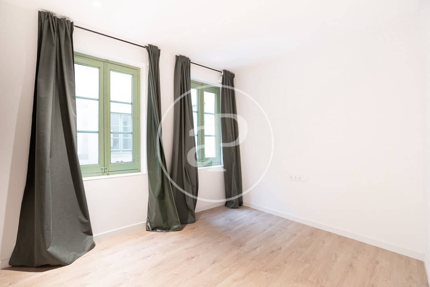 3 slaapkamer Appartement te huur in Barcelona stad - € 3.100 (Ref: 8888591)