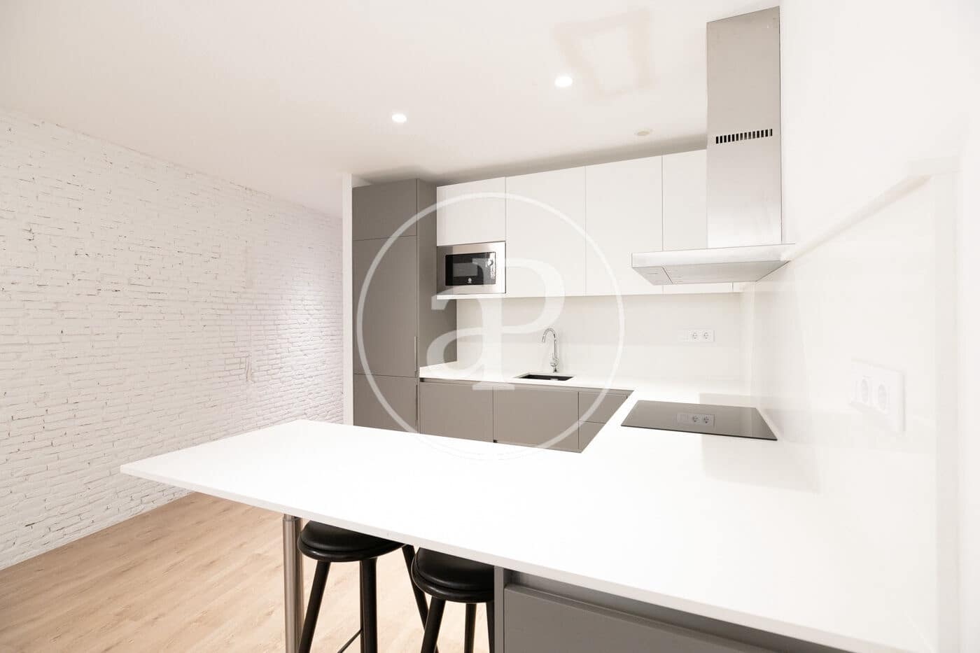 3 slaapkamer Appartement te huur in Barcelona stad - € 3.100 (Ref: 8888591)