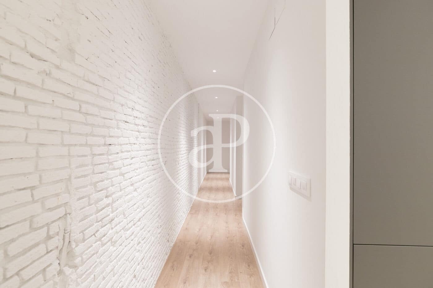3 slaapkamer Appartement te huur in Barcelona stad - € 3.100 (Ref: 8888591)