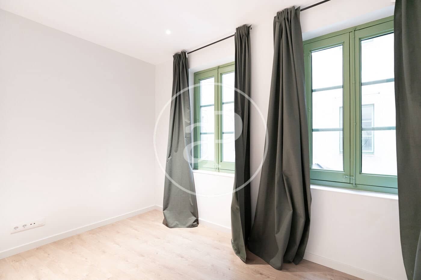3 slaapkamer Appartement te huur in Barcelona stad - € 3.100 (Ref: 8888591)