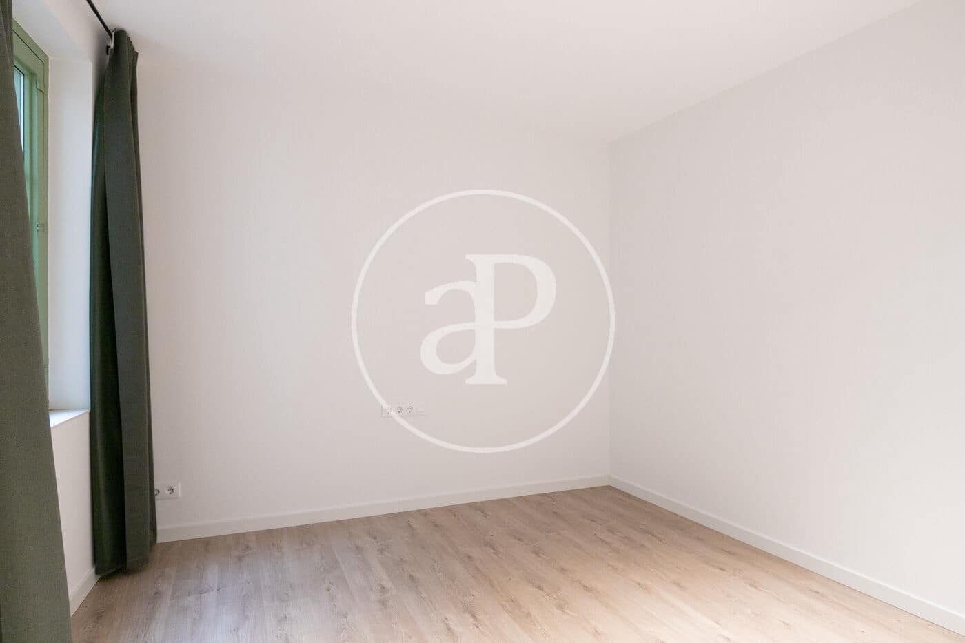 3 slaapkamer Appartement te huur in Barcelona stad - € 3.100 (Ref: 8888591)