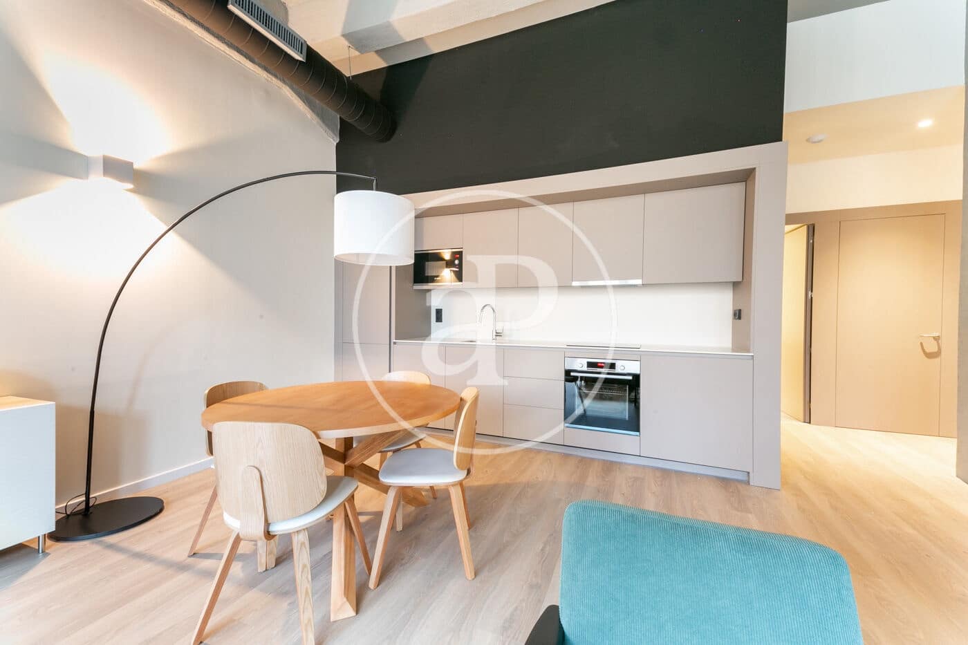1 soverom Leilighet til leie i Barcelona by med svømmebasseng - € 2 340 (Ref: 8888595)