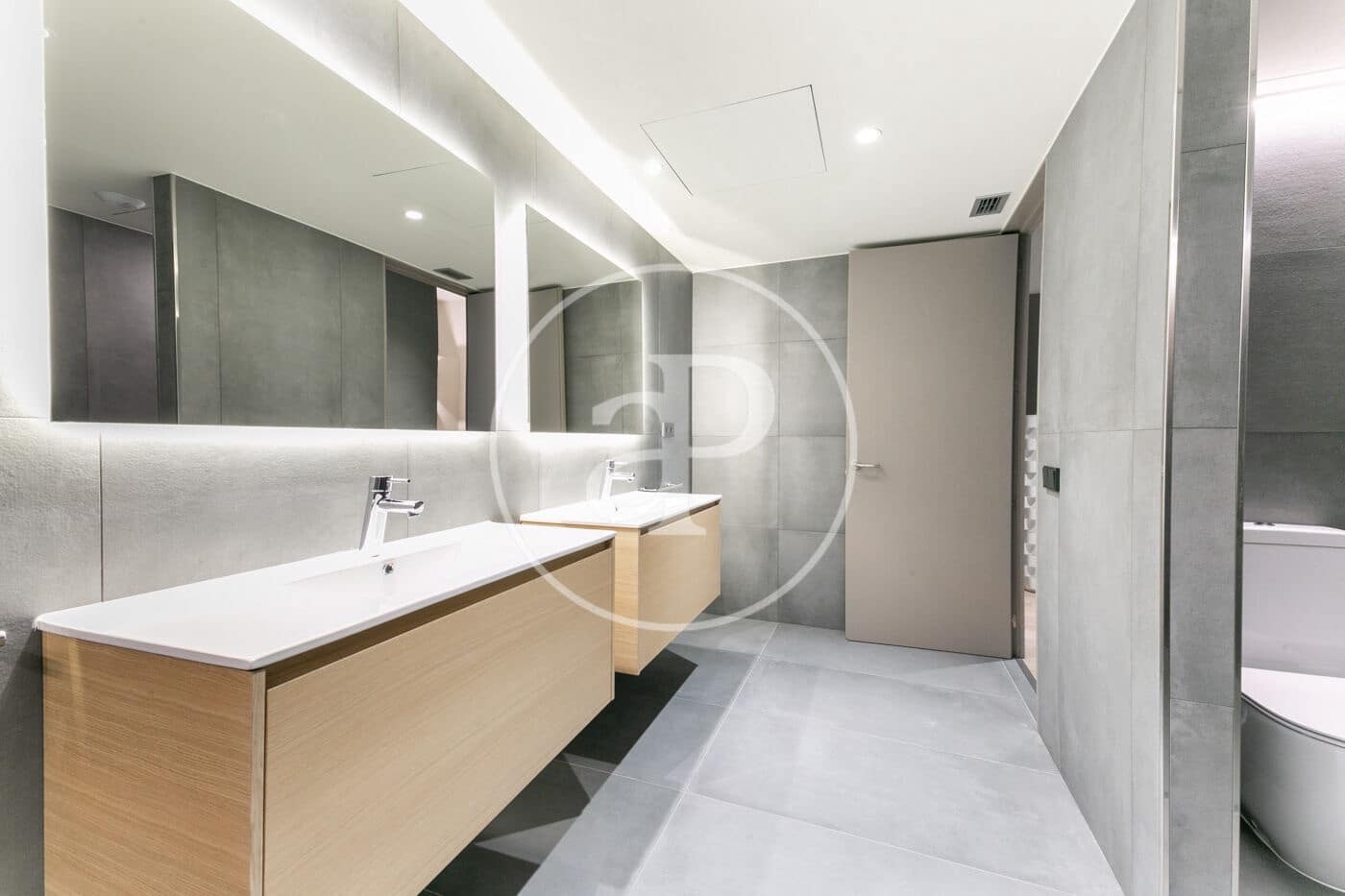 1 soverom Leilighet til leie i Barcelona by med svømmebasseng - € 2 340 (Ref: 8888595)