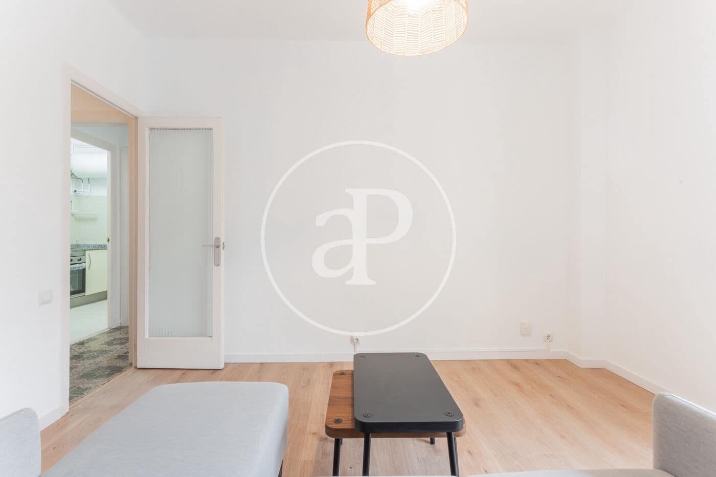 3 sovrum Lägenhet att hyra i Barcelona stad - 2 300 € (Ref: 8893353)