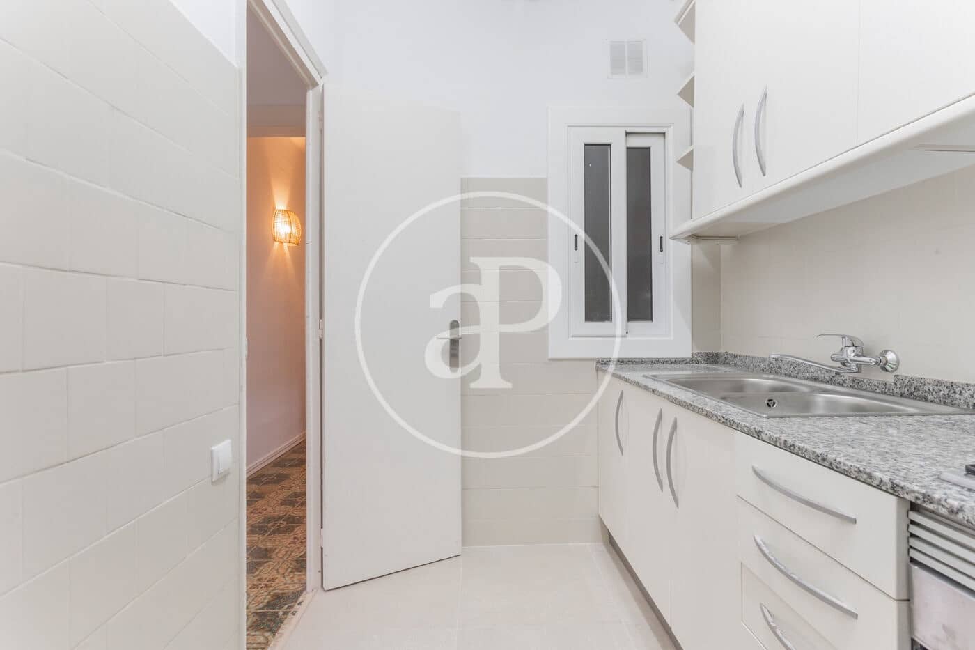 3 sovrum Lägenhet att hyra i Barcelona stad - 2 300 € (Ref: 8893353)