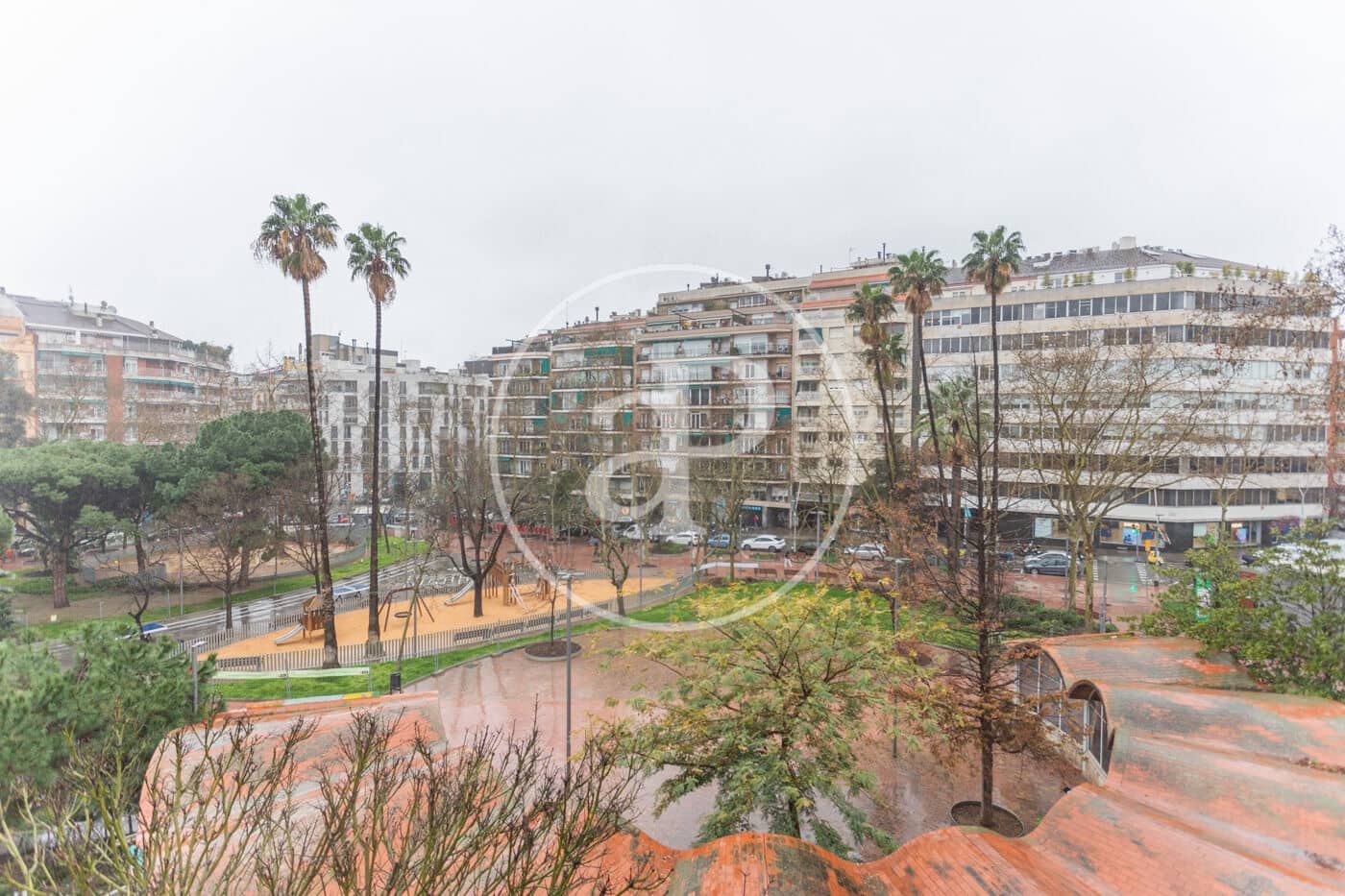 3 sovrum Lägenhet att hyra i Barcelona stad - 2 300 € (Ref: 8893353)