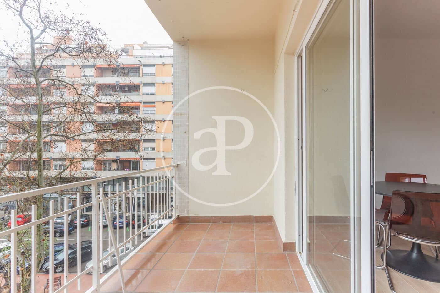 3 sovrum Lägenhet att hyra i Barcelona stad - 2 300 € (Ref: 8893353)