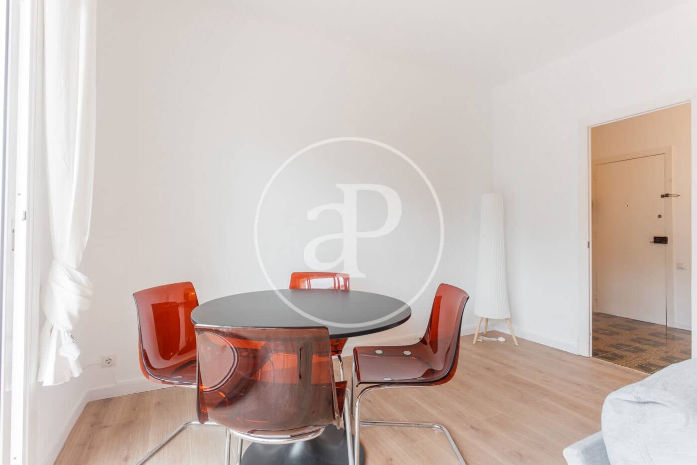 3 sovrum Lägenhet att hyra i Barcelona stad - 2 300 € (Ref: 8893353)