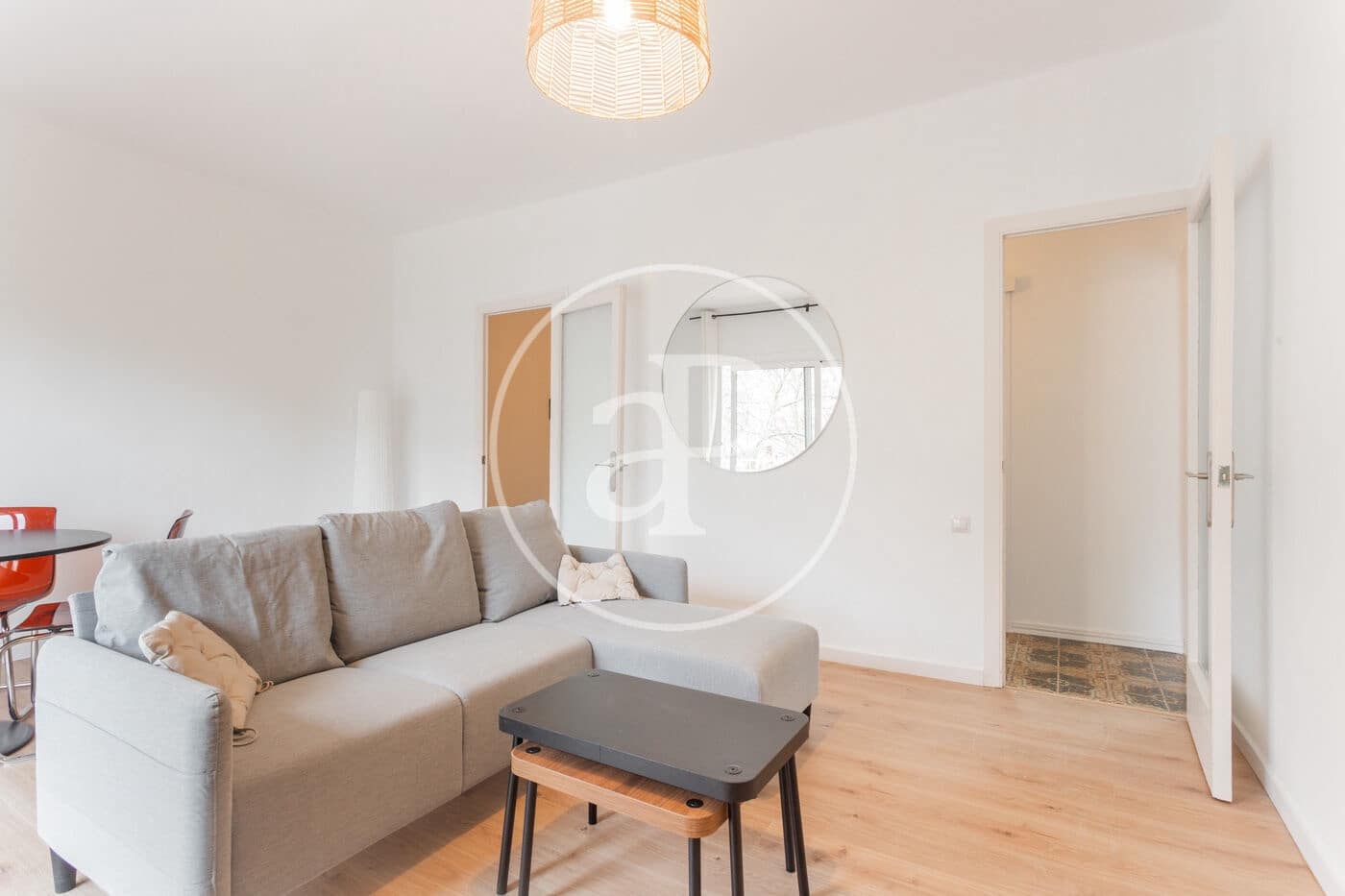 3 sovrum Lägenhet att hyra i Barcelona stad - 2 300 € (Ref: 8893353)