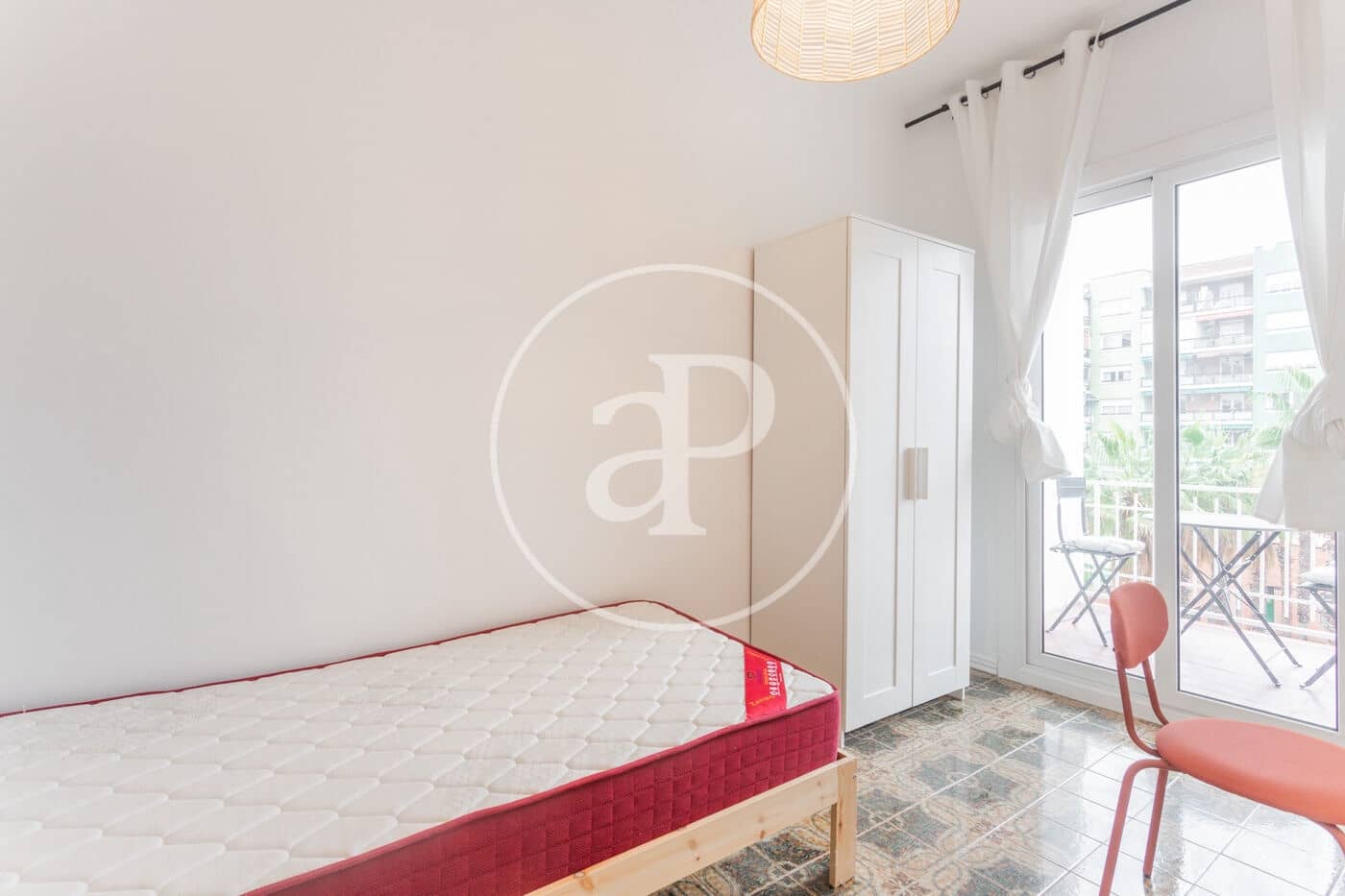 3 sovrum Lägenhet att hyra i Barcelona stad - 2 300 € (Ref: 8893353)