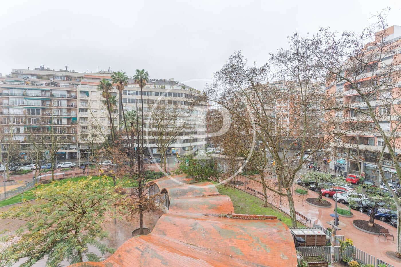 3 sovrum Lägenhet att hyra i Barcelona stad - 2 300 € (Ref: 8893353)