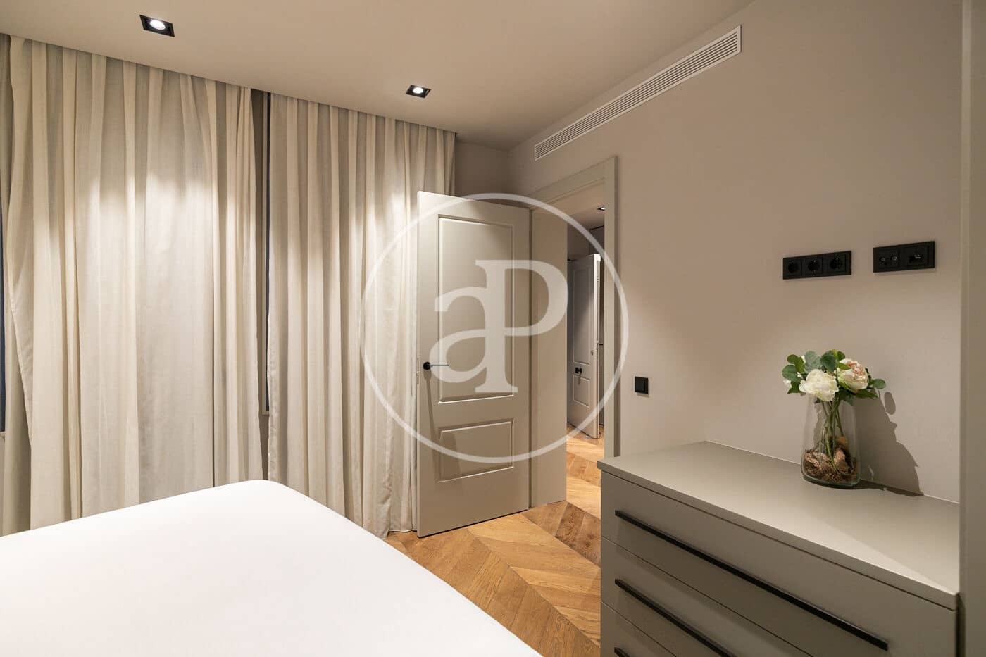 Apartamento de 2 habitaciones en Barcelona ciudad en venta - 945.000 € (Ref: 8897082)