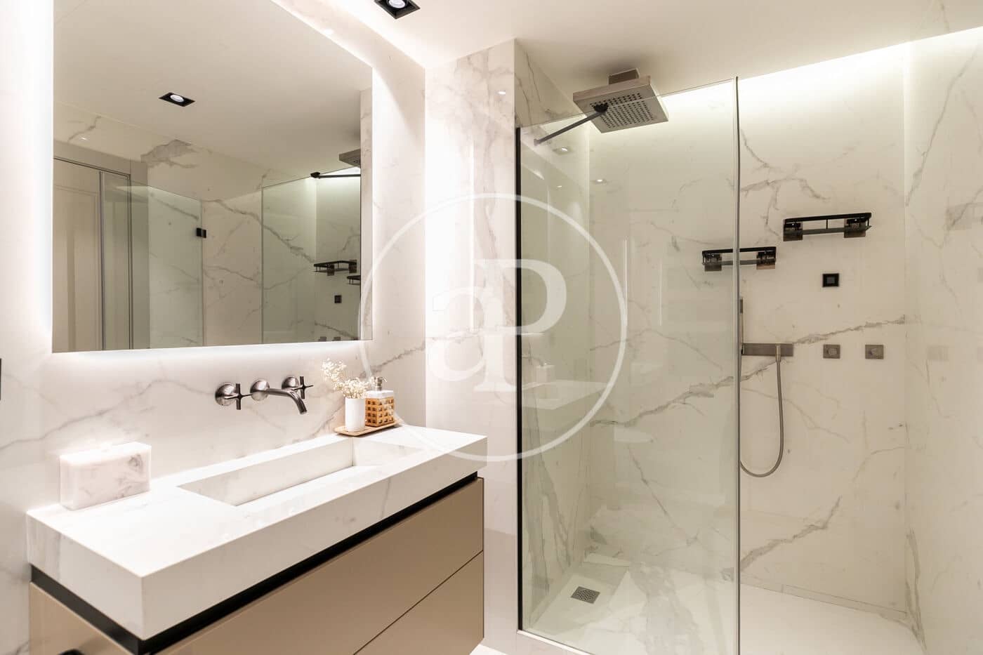 Apartamento de 2 habitaciones en Barcelona ciudad en venta - 945.000 € (Ref: 8897082)