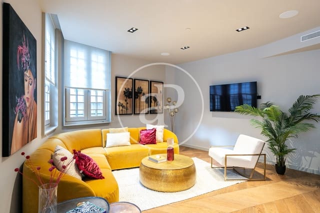 2 slaapkamer Appartement te koop in El Barri Gòtic, Barcelona stad - € 945.000 (Ref: 8897082)
