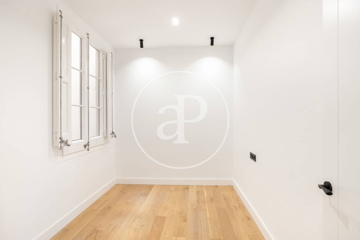 Leilighet til salgs i Barcelona by - € 1 100 000 (Ref: 8900384)