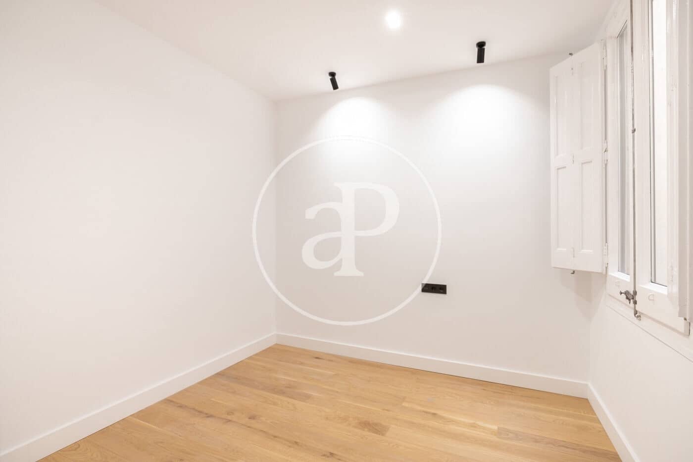 Leilighet til salgs i Barcelona by - € 1 100 000 (Ref: 8900384)