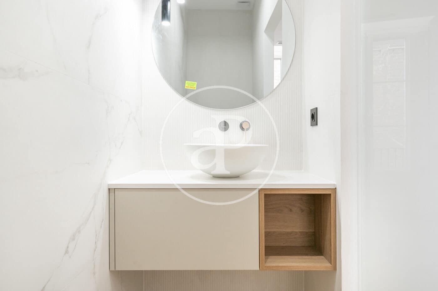 Leilighet til salgs i Barcelona by - € 1 100 000 (Ref: 8900384)