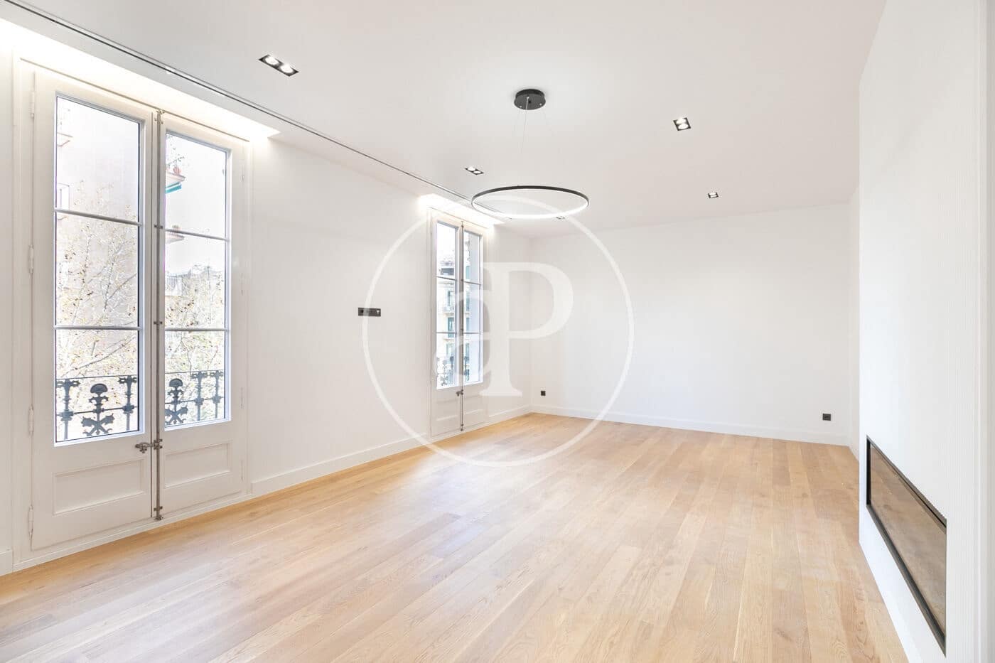 Leilighet til salgs i Barcelona by - € 1 100 000 (Ref: 8900384)