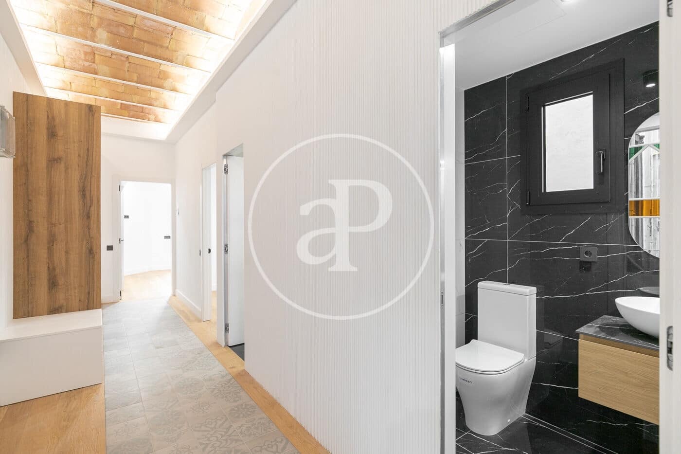 Leilighet til salgs i Barcelona by - € 1 100 000 (Ref: 8900384)