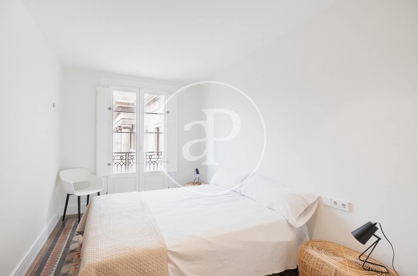 3 quarto Apartamento para arrendar em Barcelona cidade - 2 500 € (Ref: 8902305)