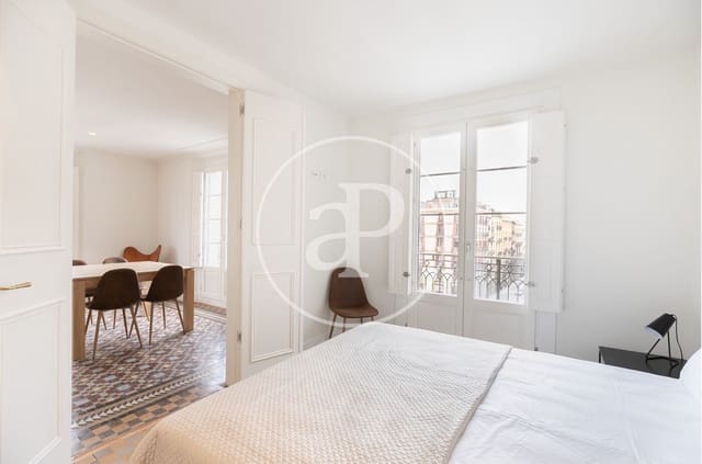 3 quarto Apartamento para arrendar em El Barri Gòtic, Barcelona cidade - 2 500 € (Ref: 8902305)