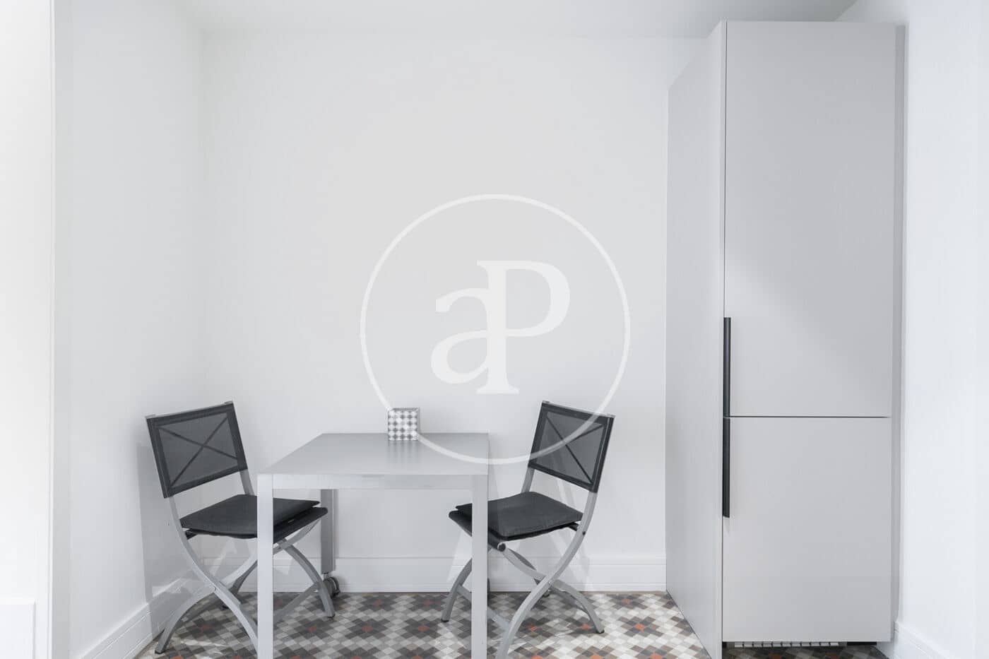 3 quarto Apartamento para arrendar em Barcelona cidade - 2 500 € (Ref: 8902305)