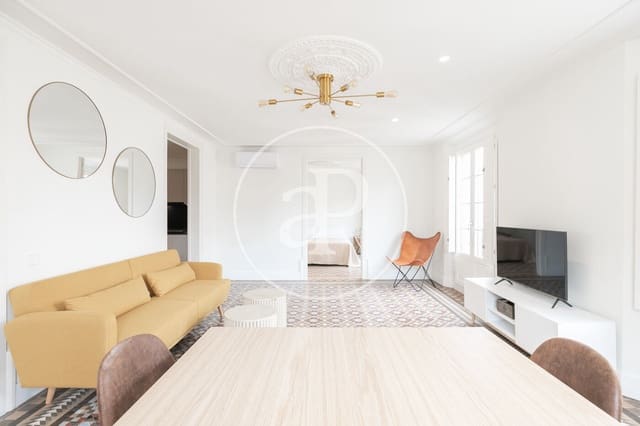 3 quarto Apartamento para arrendar em El Barri Gòtic, Barcelona cidade - 2 500 € (Ref: 8902305)