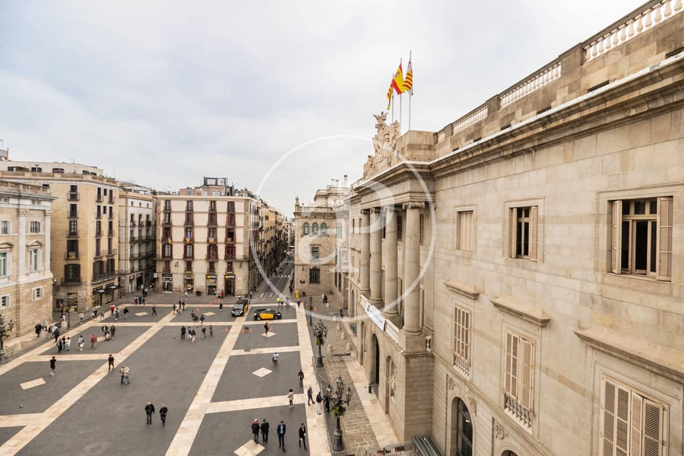 3 quarto Apartamento para arrendar em Barcelona cidade - 2 500 € (Ref: 8902305)