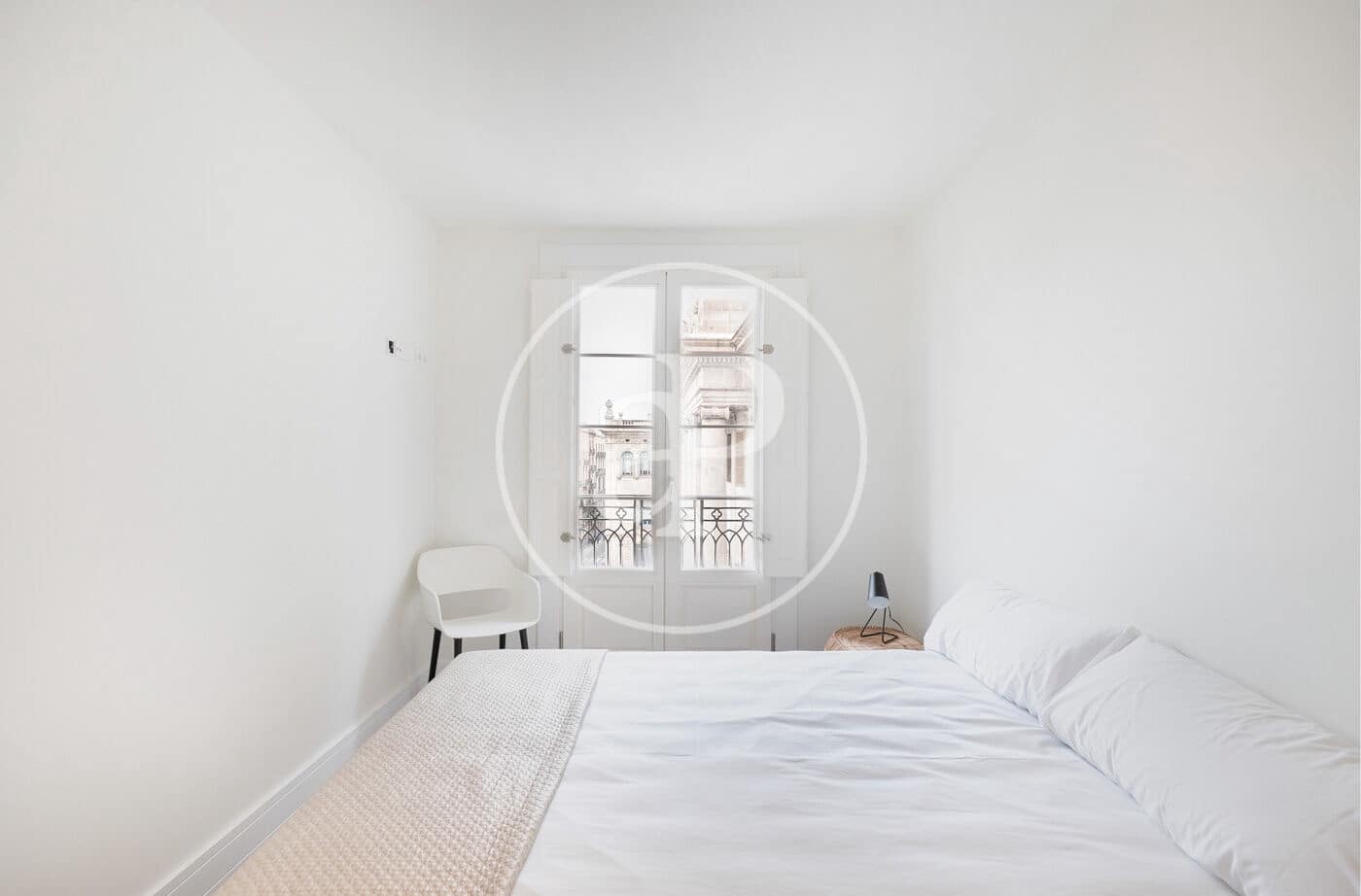 3 quarto Apartamento para arrendar em Barcelona cidade - 2 500 € (Ref: 8902305)
