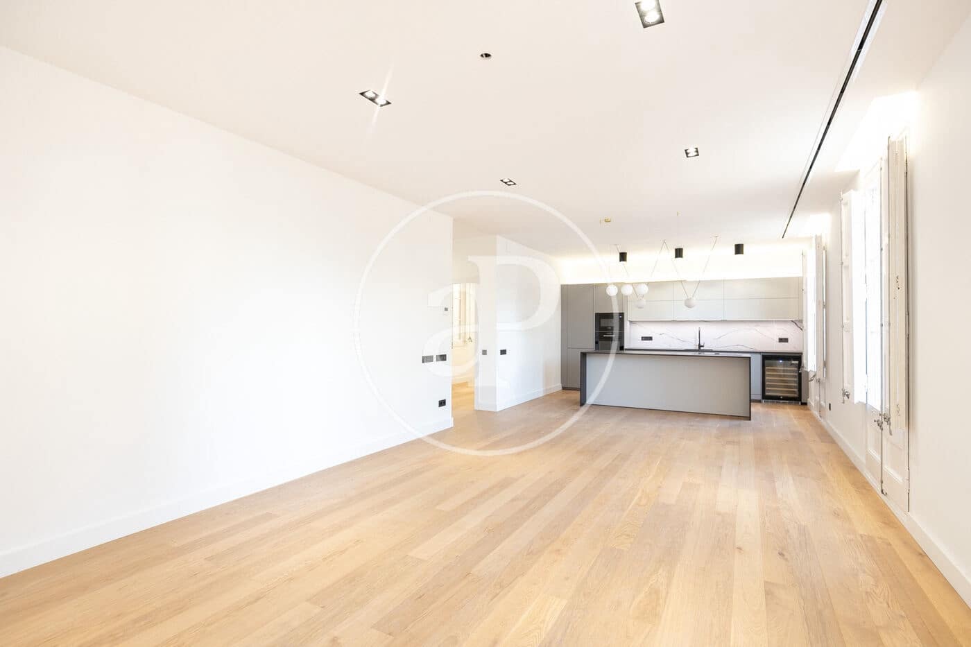 4 soveværelse Lejlighed til salg i Barcelona by - € 1.150.000 (Ref: 8902307)