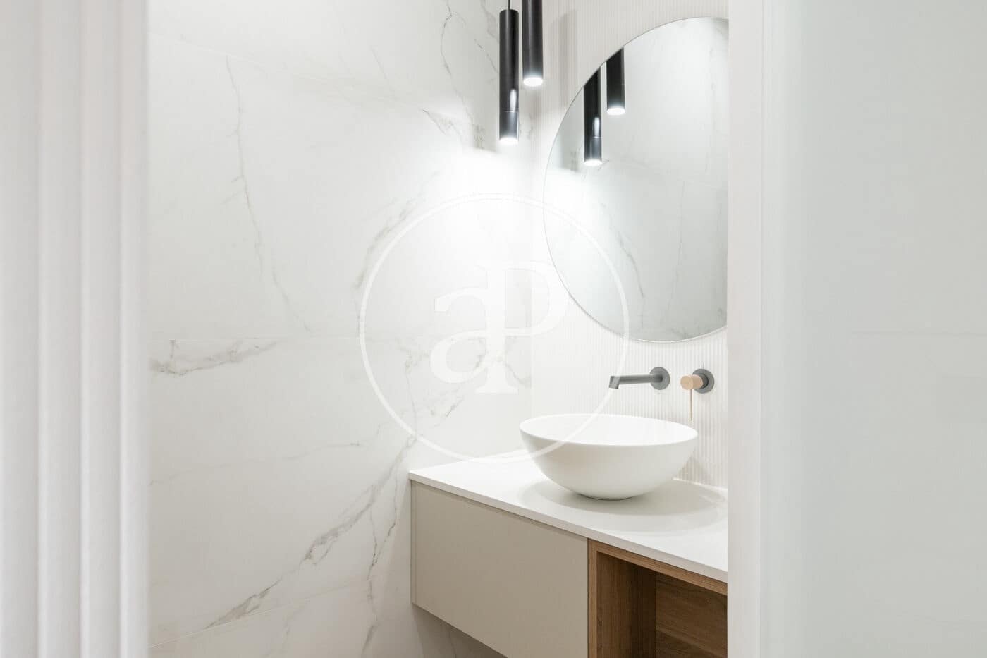 4 soveværelse Lejlighed til salg i Barcelona by - € 1.150.000 (Ref: 8902307)