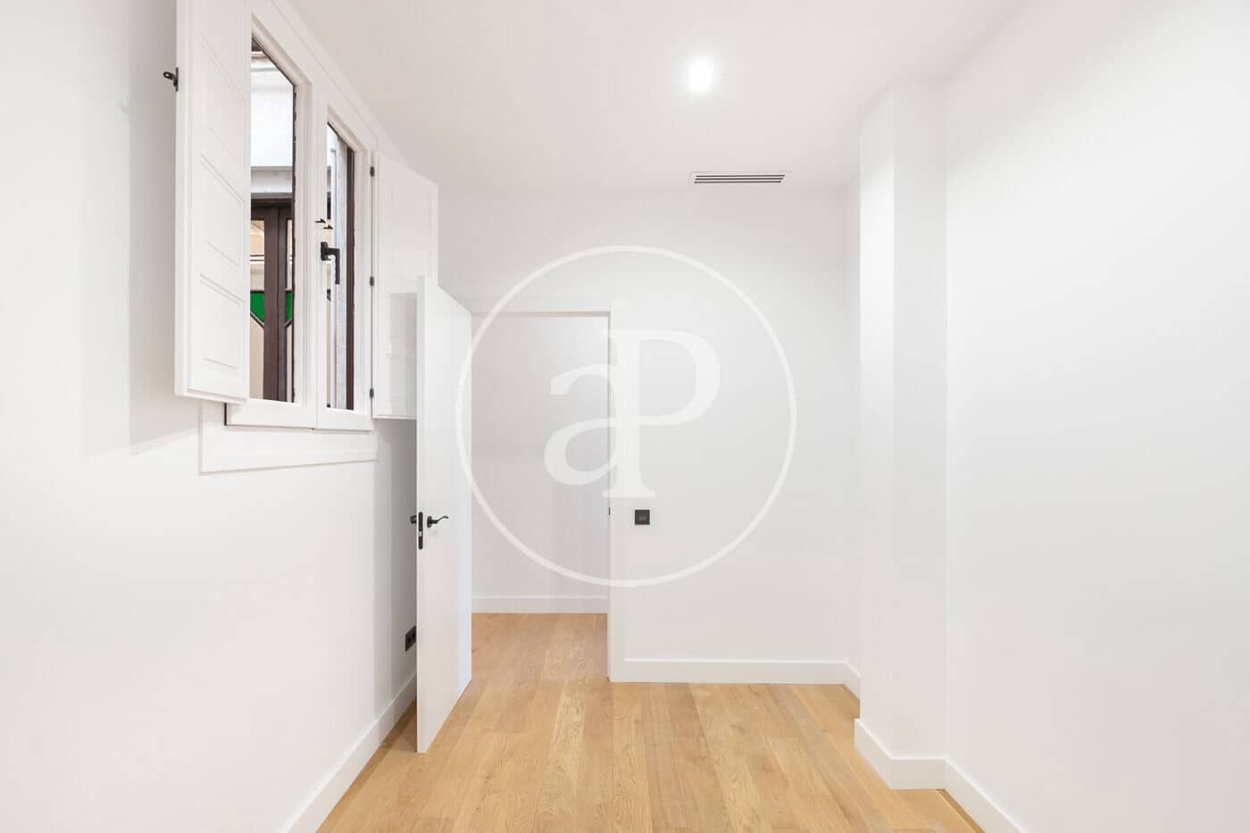 4 soveværelse Lejlighed til salg i Barcelona by - € 1.150.000 (Ref: 8902307)