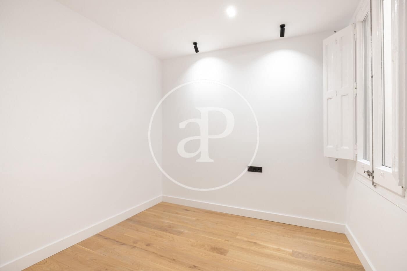 4 soveværelse Lejlighed til salg i Barcelona by - € 1.150.000 (Ref: 8902307)