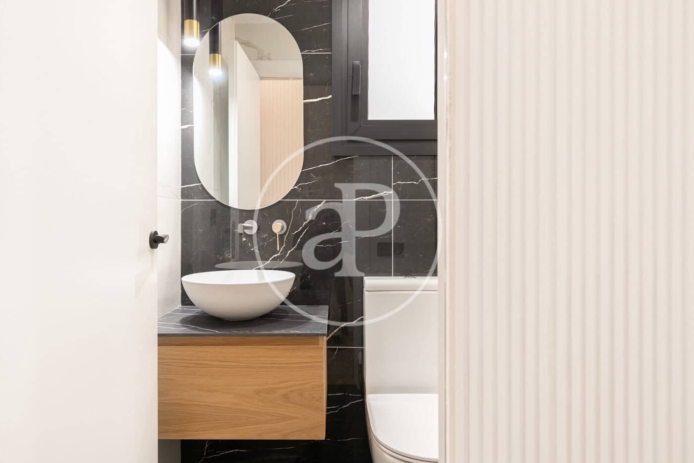 4 soveværelse Lejlighed til salg i Barcelona by - € 1.150.000 (Ref: 8902307)