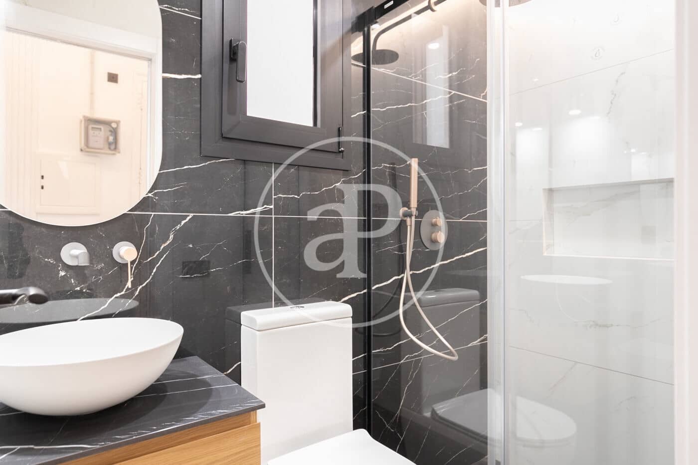 4 soveværelse Lejlighed til salg i Barcelona by - € 1.150.000 (Ref: 8902307)