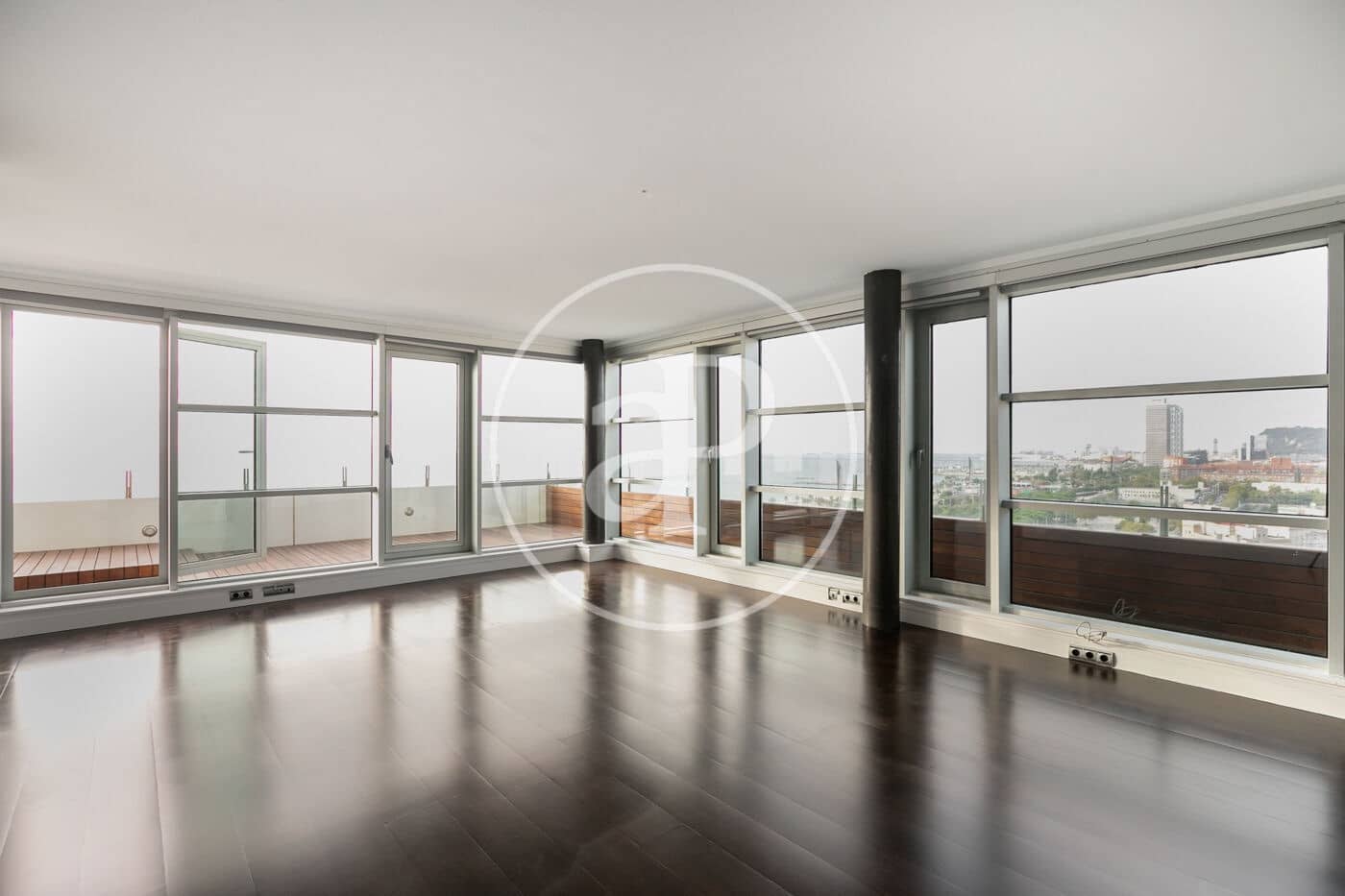 2 bedroom Penthouse for rent in Barcelona city - € 7,500 (Ref: 8902309)